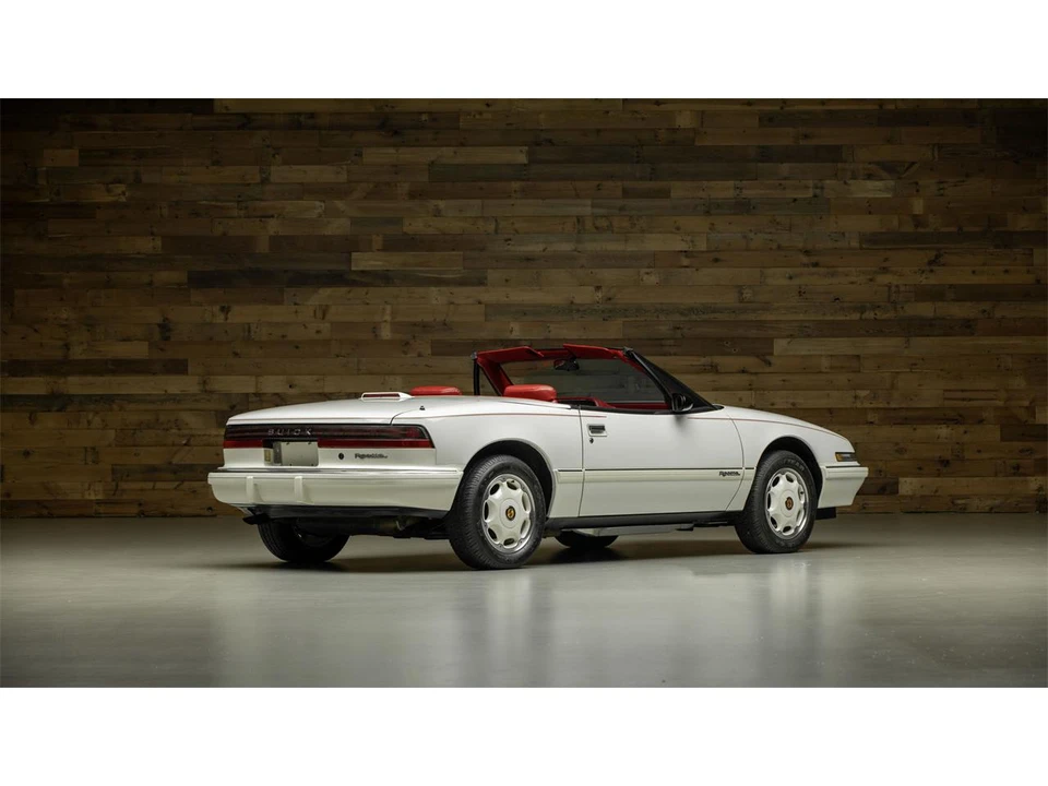 1991 Buick Reatta - Image 3 of 4