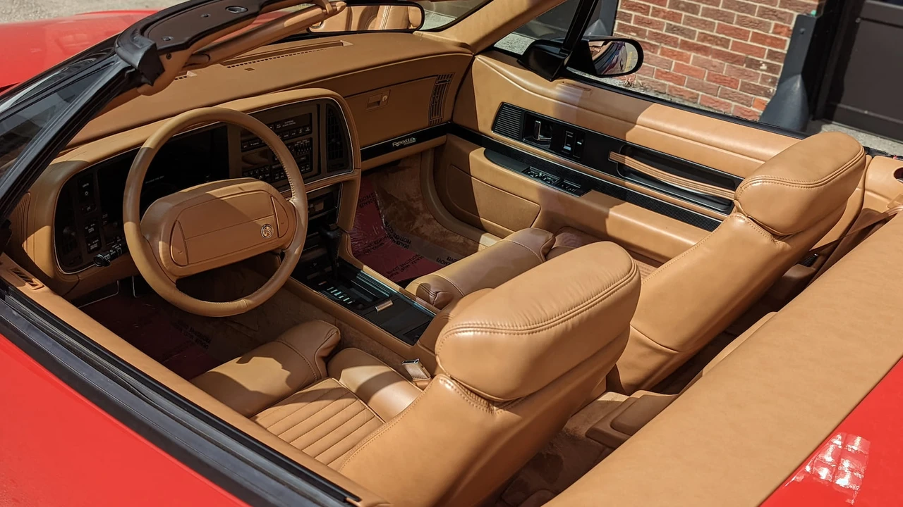 1991 Buick Reatta - Image 9 of 23