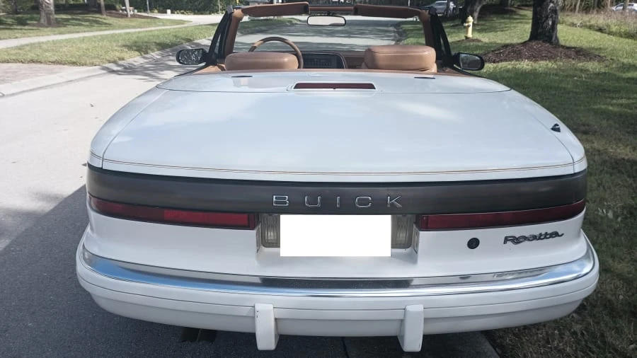 1991 Buick Reatta - Image 10 of 25