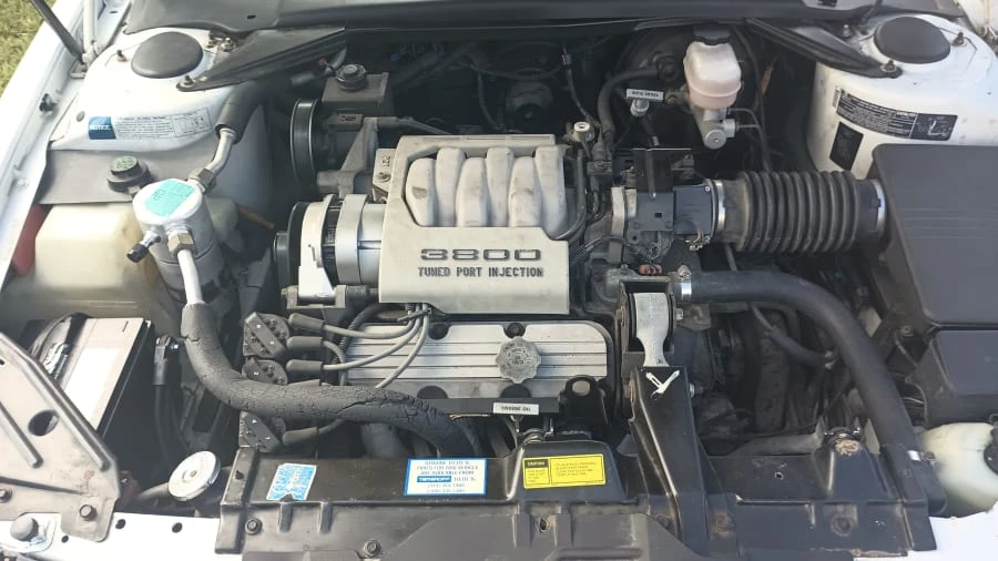 1991 Buick Reatta - Image 25 of 25
