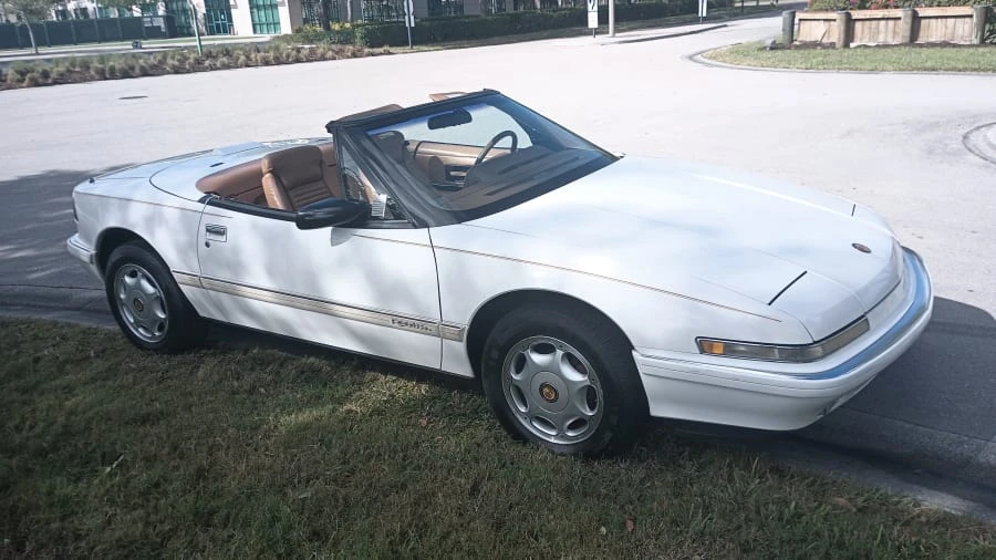 1991 Buick Reatta - Image 3 of 25