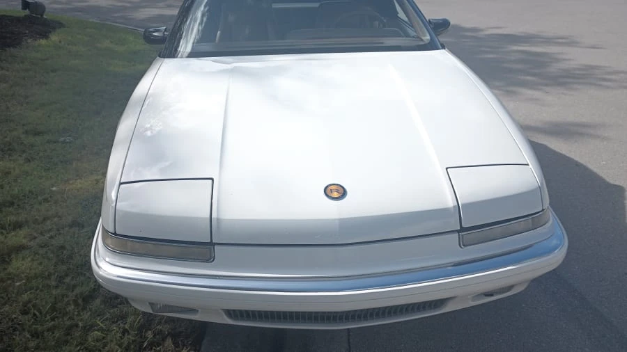 1991 Buick Reatta - Image 9 of 25