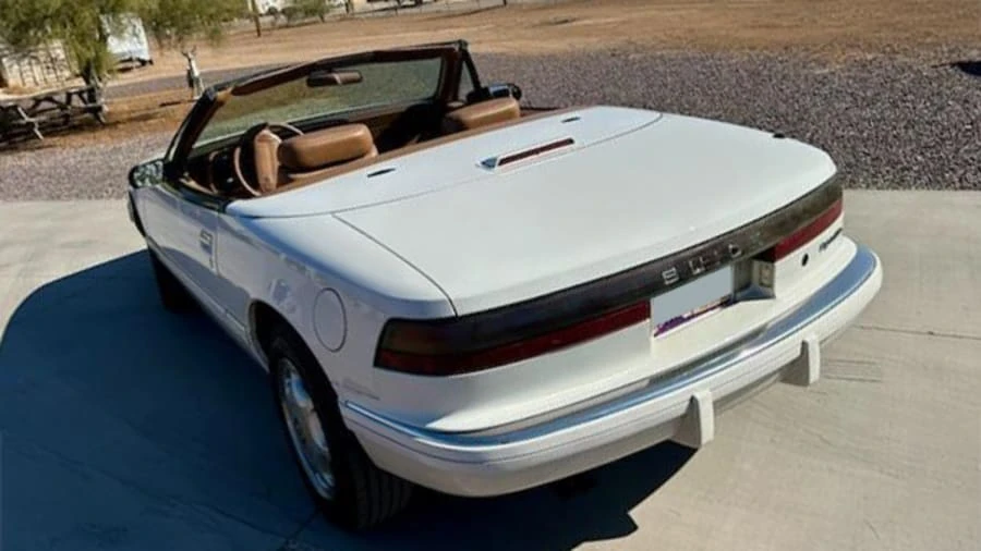 1991 Buick Reatta - Image 2 of 5