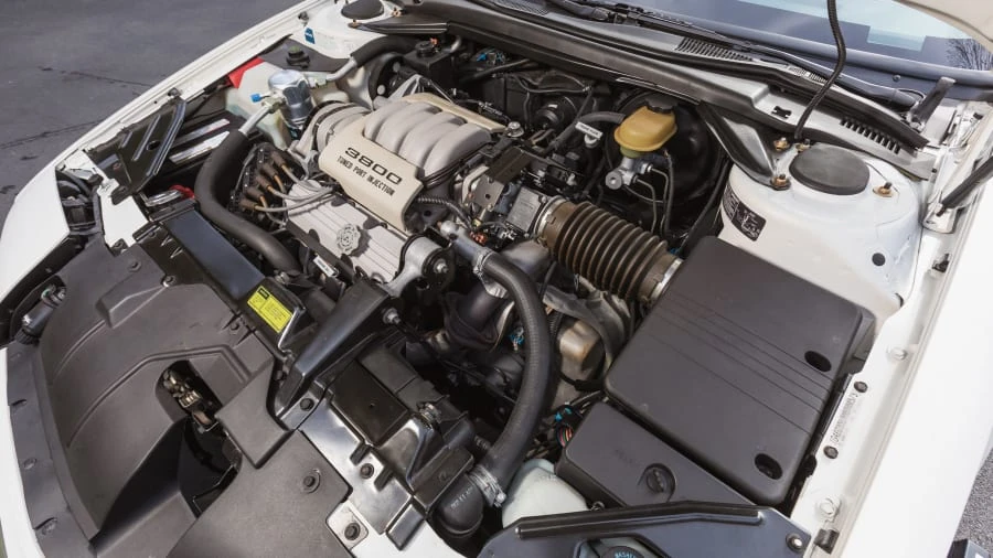 1991 Buick Reatta - Image 7 of 26