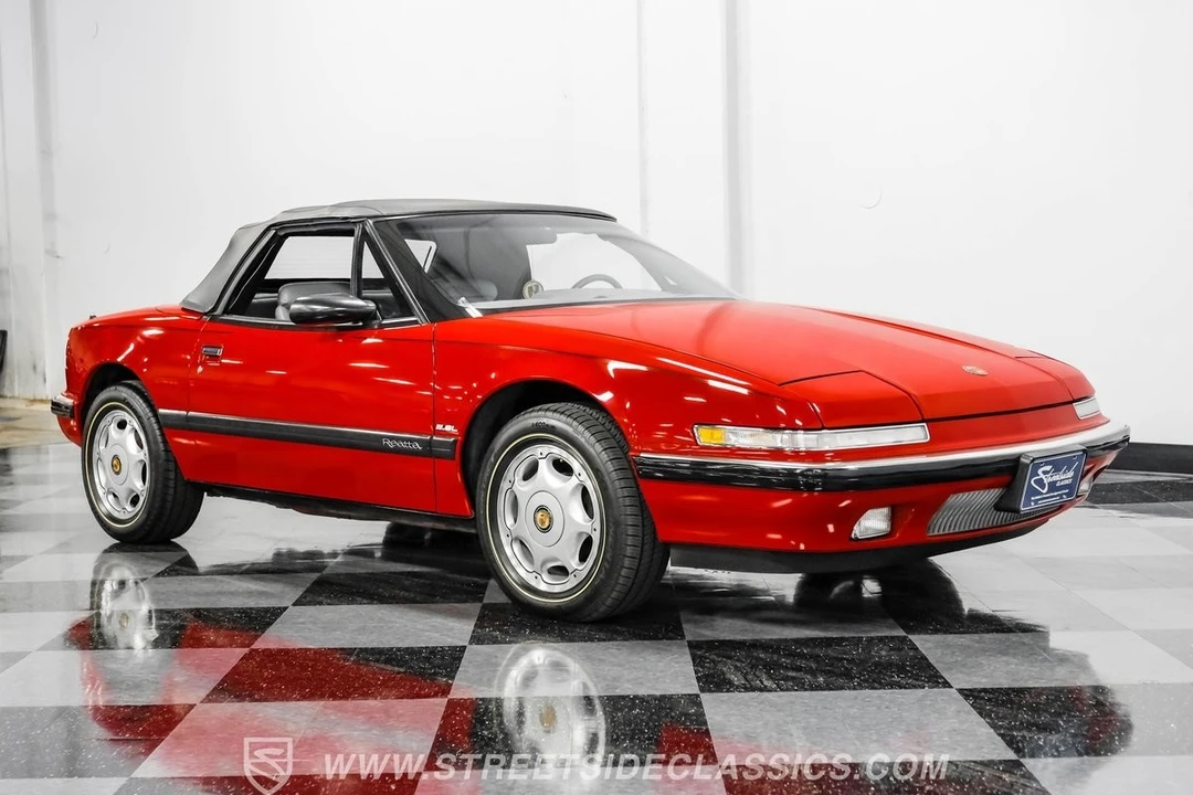 1991 Buick Reatta - Image 15 of 21