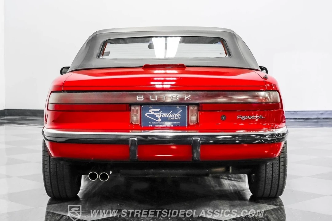 1991 Buick Reatta - Image 10 of 12
