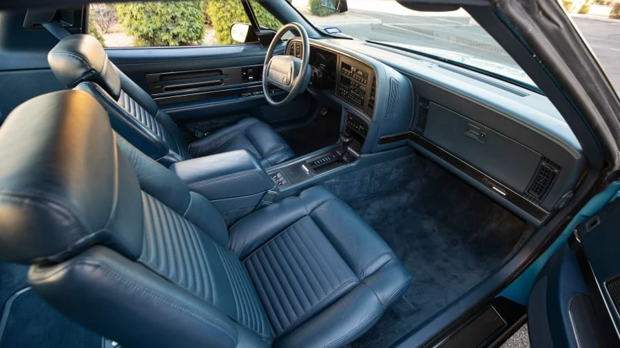 1991 Buick Reatta - Image 5 of 24