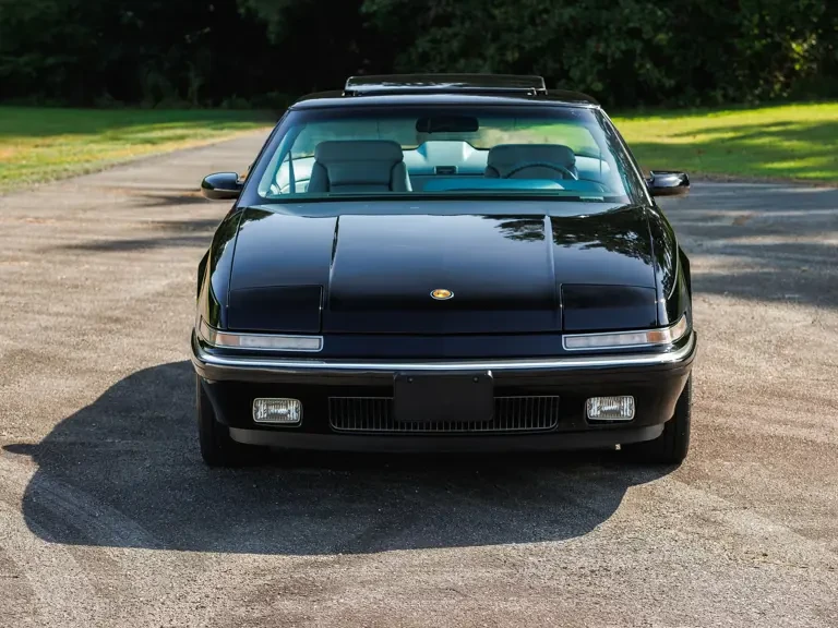 1991 Buick Reatta - Image 7 of 31