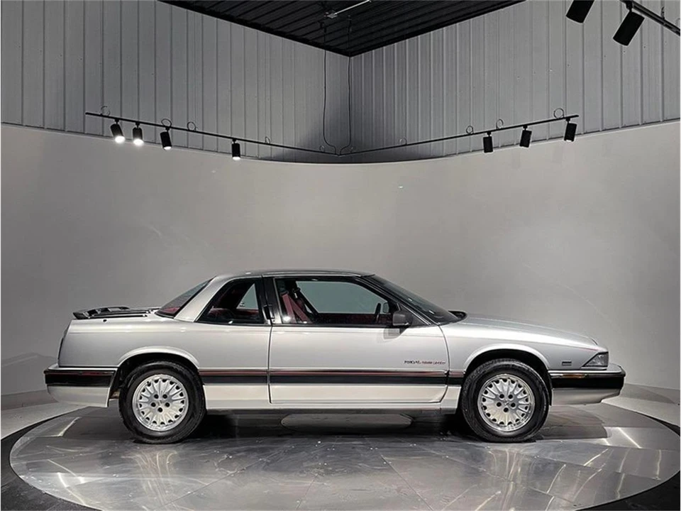 1991 Buick Regal - Image 4 of 31