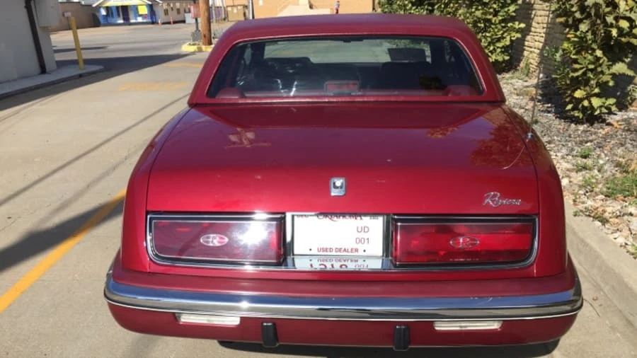 1991 Buick Riviera 4th-7th Gen - Image 12 of 15
