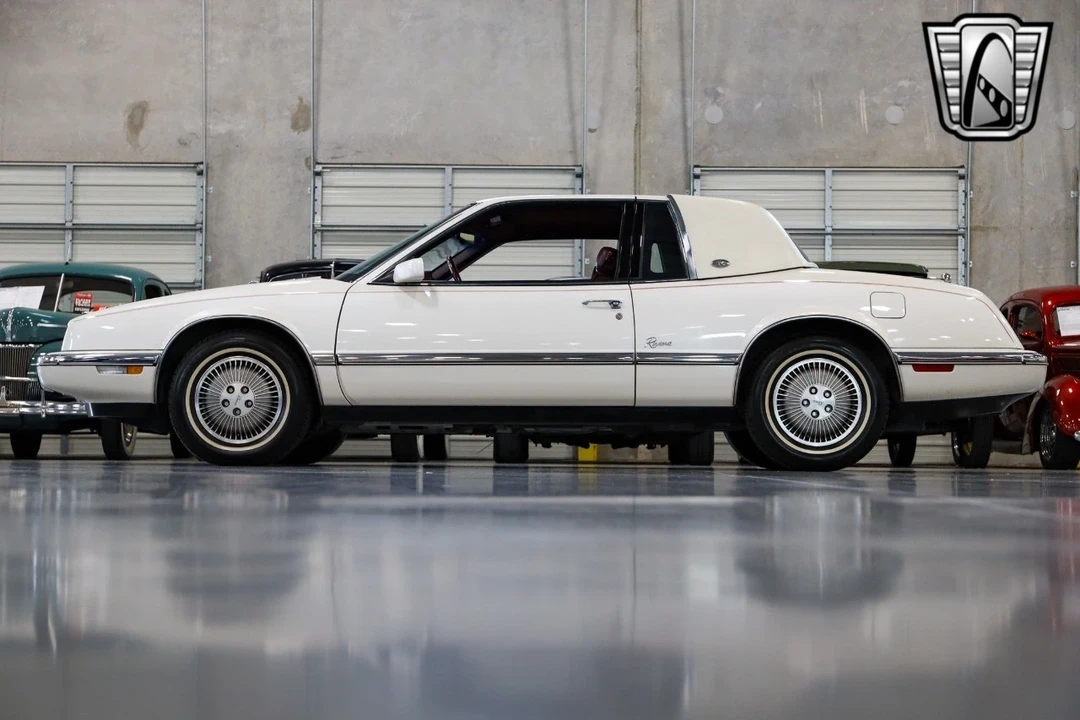 1991 Buick Riviera 4th-7th Gen - Image 4 of 21