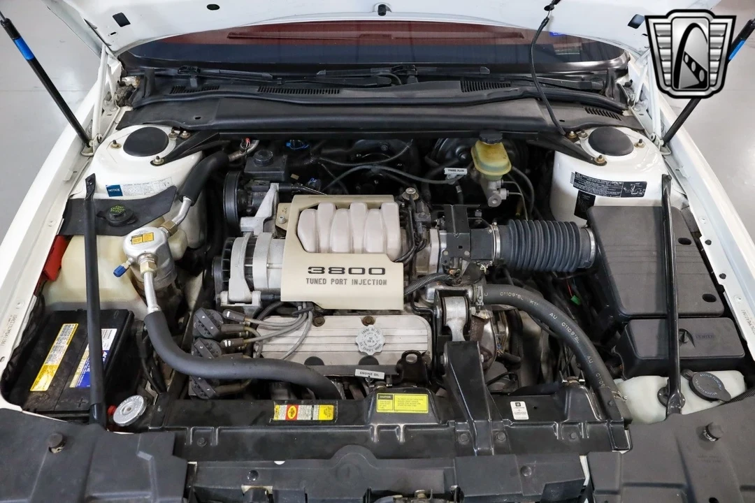 1991 Buick Riviera 4th-7th Gen - Image 14 of 21