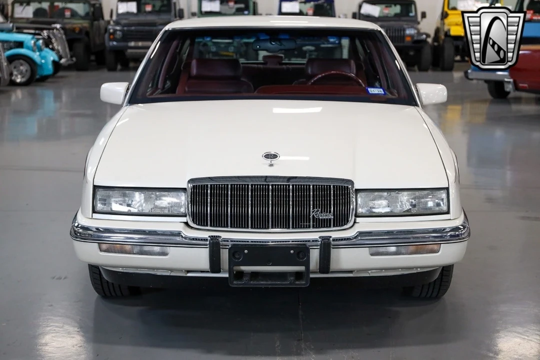 1991 Buick Riviera 4th-7th Gen - Image 3 of 21
