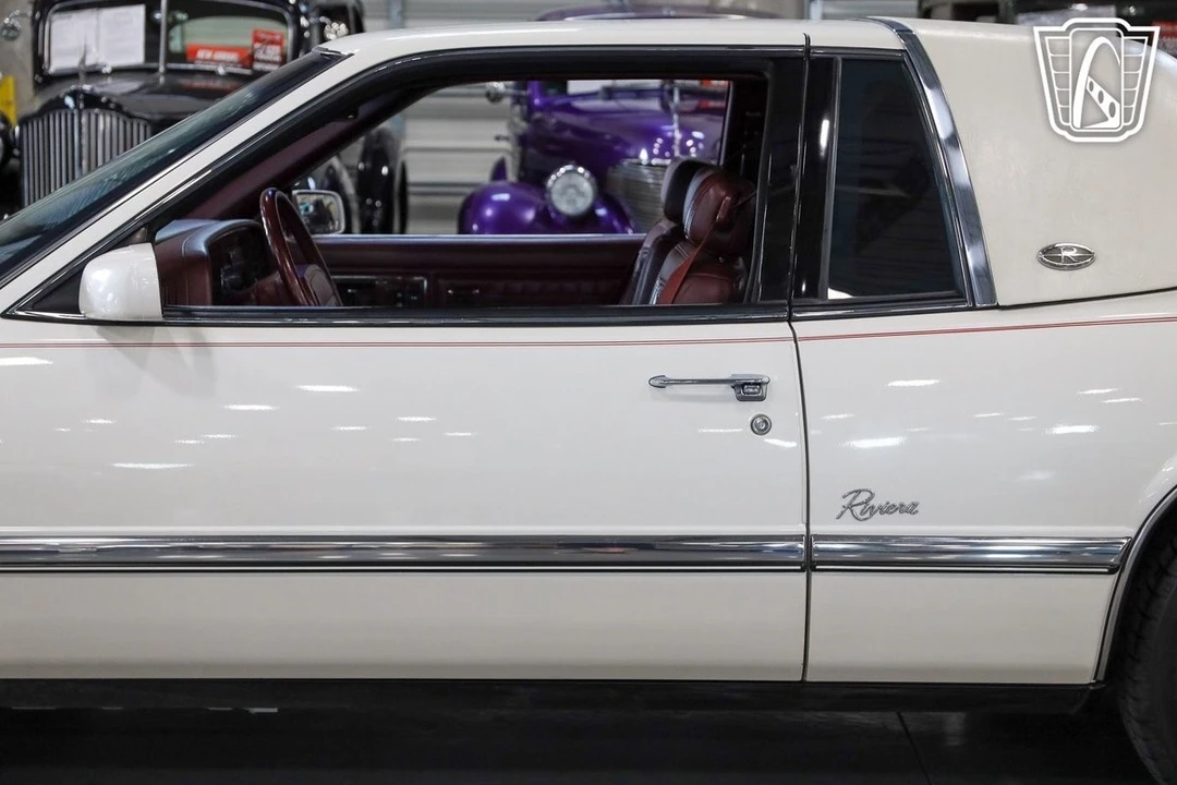 1991 Buick Riviera 4th-7th Gen - Image 18 of 21