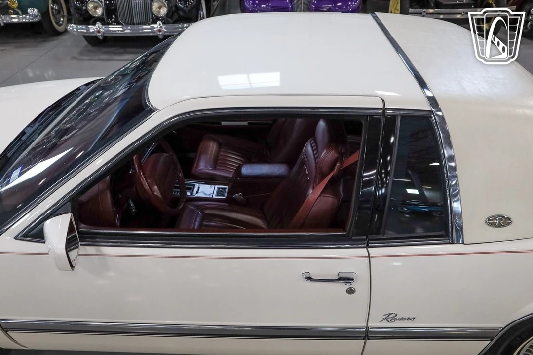 1991 Buick Riviera 4th-7th Gen - Image 17 of 21