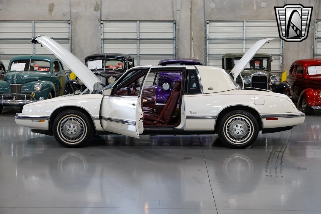 1991 Buick Riviera 4th-7th Gen - Image 12 of 21