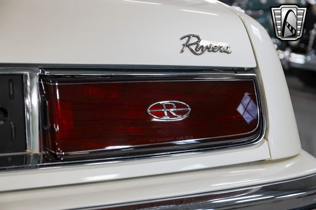 1991 Buick Riviera 4th-7th Gen - Image 11 of 21