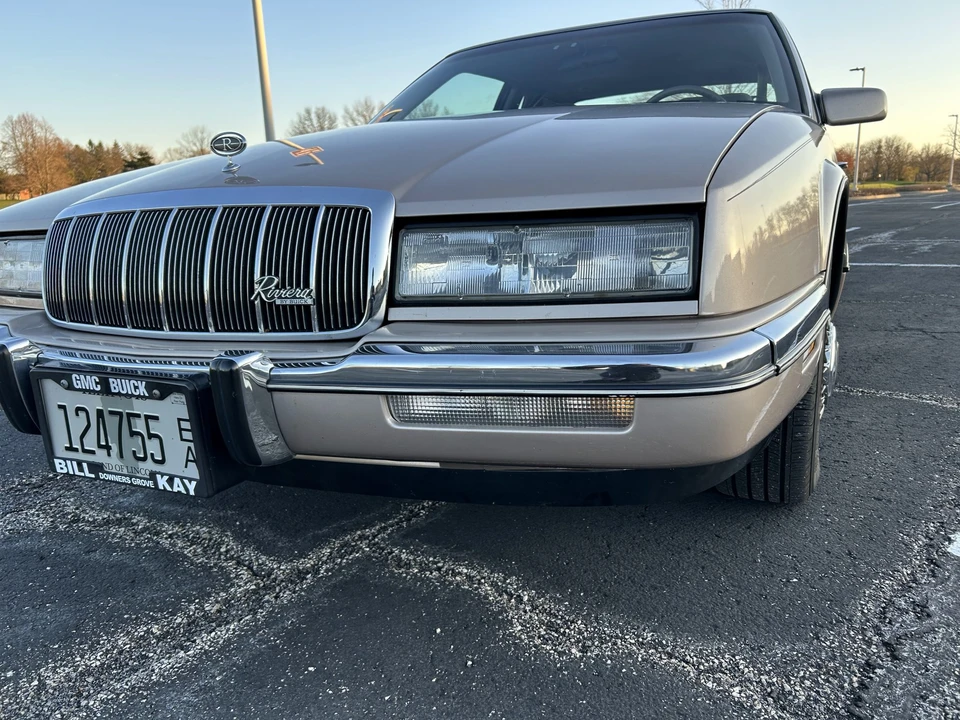 1991 Buick Riviera 4th-7th Gen - Image 20 of 31