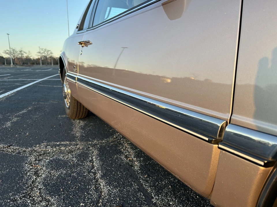 1991 Buick Riviera 4th-7th Gen - Image 29 of 31