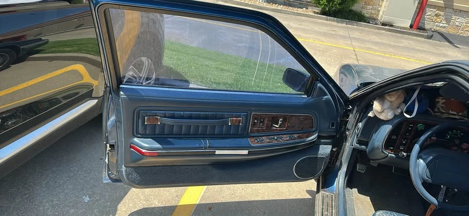 1991 Buick Riviera 4th-7th Gen - Image 18 of 20