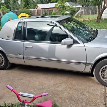 1991 Buick Riviera Coupe 2D