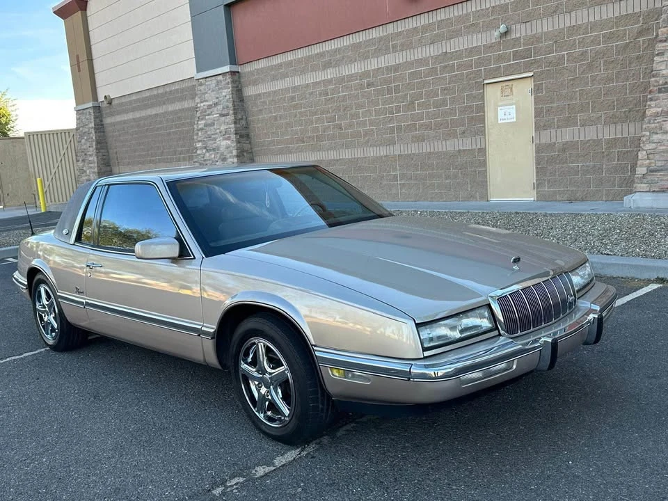 1991 Buick Riviera 4th-7th Gen - Image 2 of 13