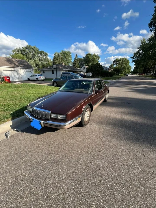 1991 Buick Riviera 4th-7th Gen - Image 14 of 17