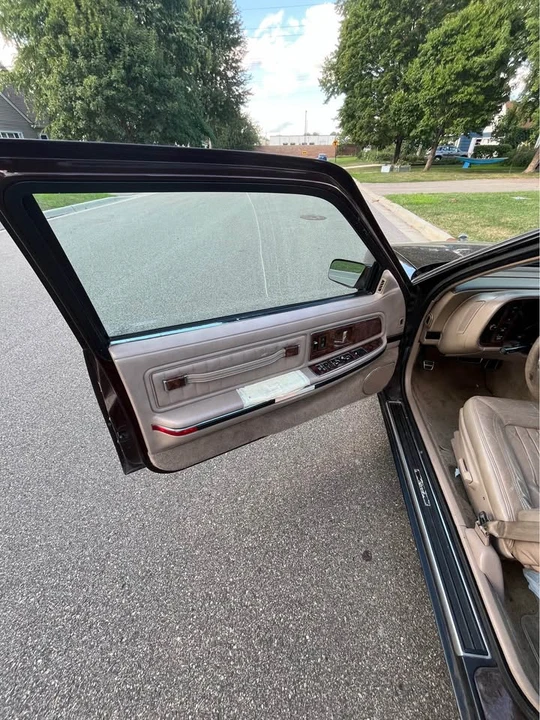 1991 Buick Riviera 4th-7th Gen - Image 10 of 17