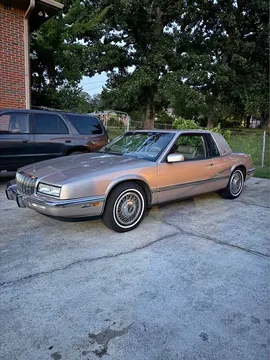1991 Buick Riviera Coupe 2D