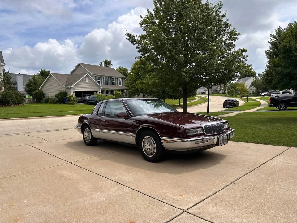 1991 Buick Riviera 4th-7th Gen - Image 2 of 20