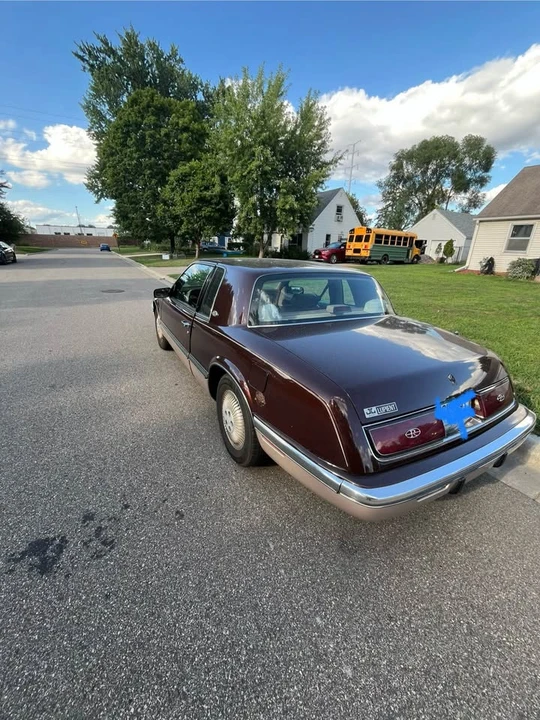 1991 Buick Riviera 4th-7th Gen - Image 12 of 17