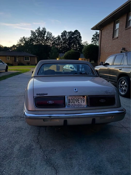 1991 Buick Riviera 4th-7th Gen - Image 4 of 11