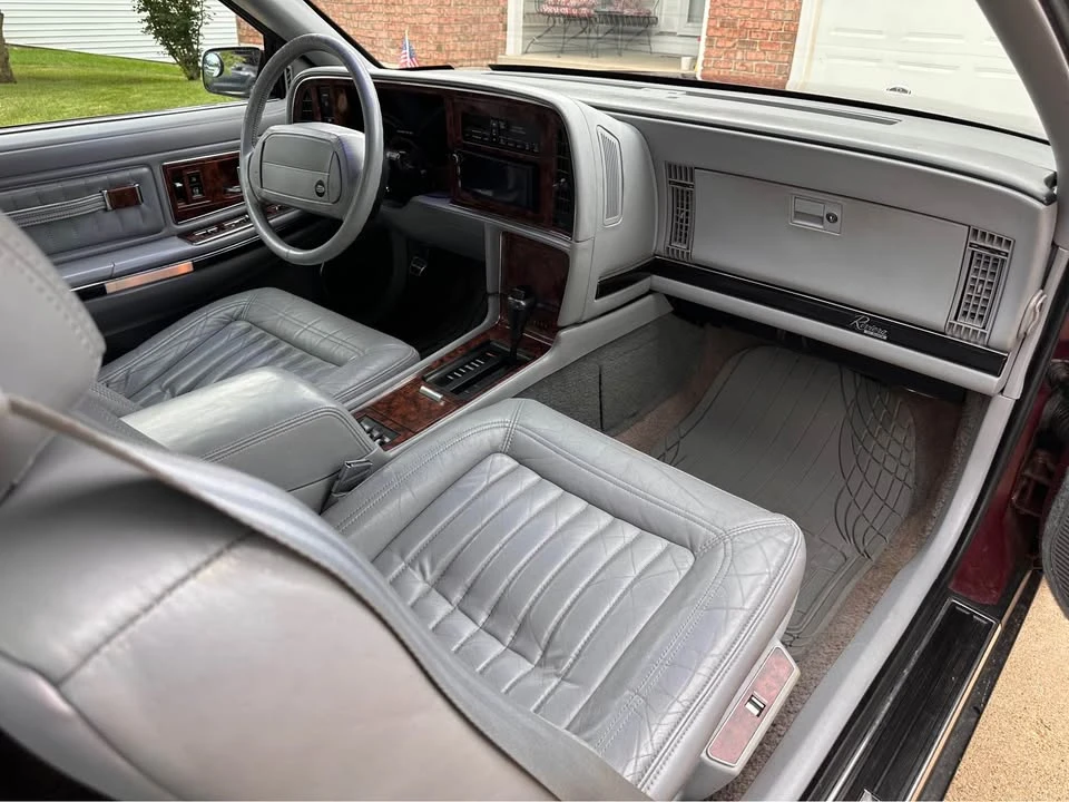1991 Buick Riviera 4th-7th Gen - Image 13 of 20