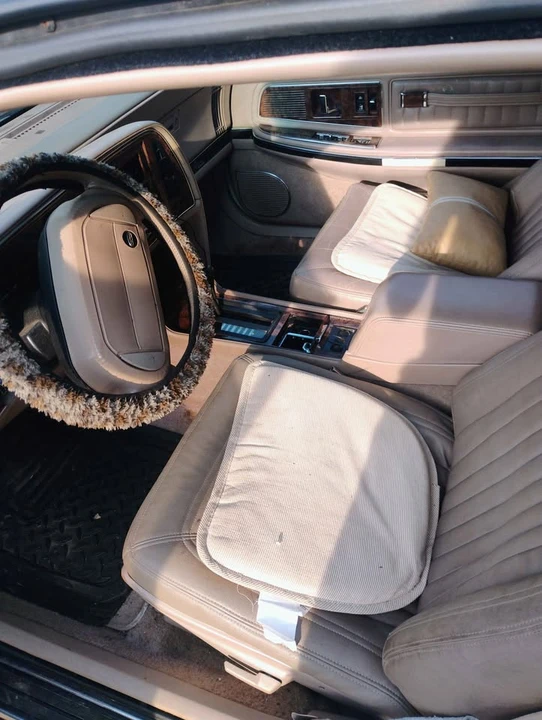 1991 Buick Riviera 4th-7th Gen - Image 3 of 6