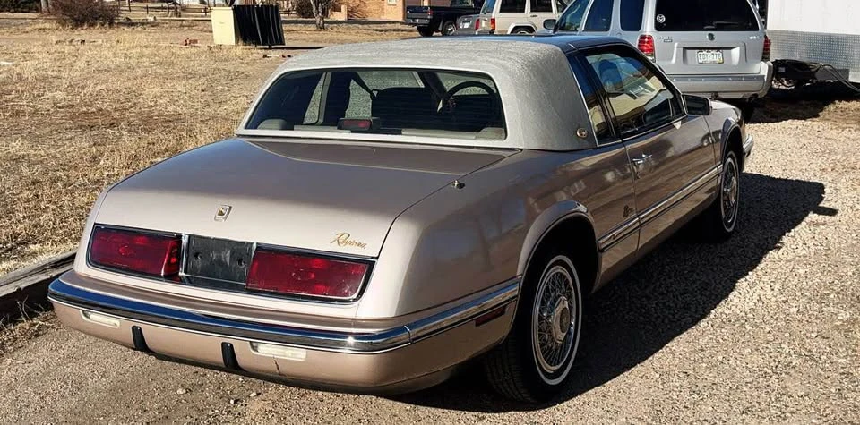 1991 Buick Riviera 4th-7th Gen - Image 2 of 10