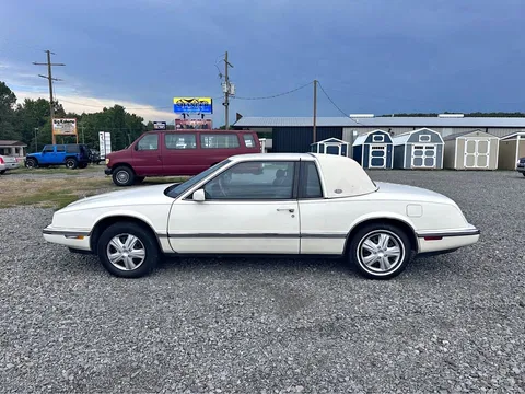 1991 Buick Riviera Coupe 2D