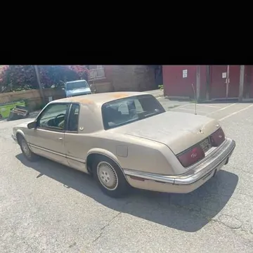 1991 Buick Riviera Limited Sedan 4D