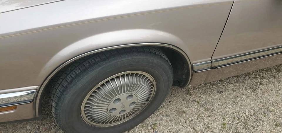 1991 Buick Riviera 4th-7th Gen - Image 6 of 15