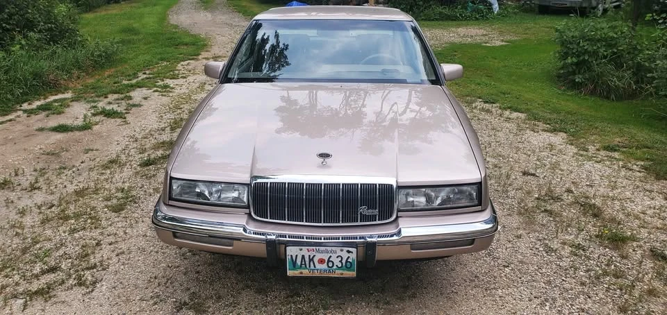 1991 Buick Riviera 4th-7th Gen - Image 11 of 15
