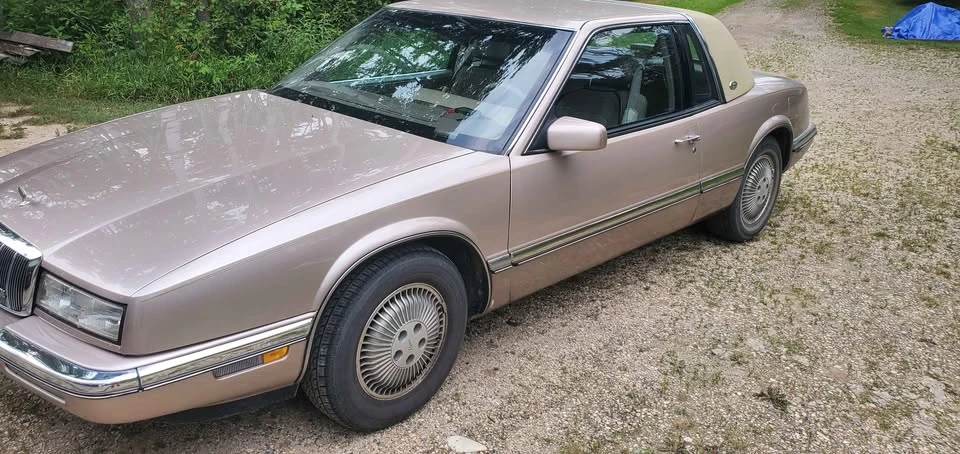 1991 Buick Riviera 4th-7th Gen - Image 3 of 15