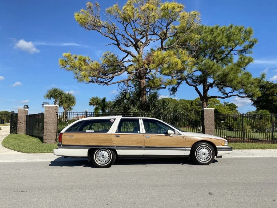 1991 Buick Roadmaster - Image 2 of 7