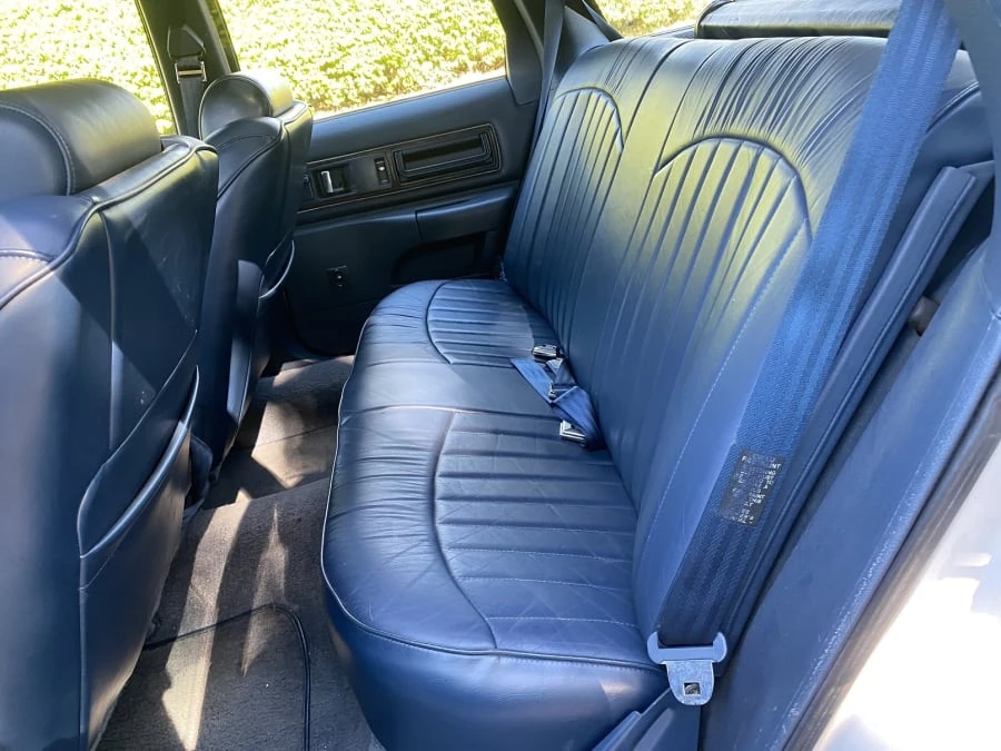 1991 Buick Roadmaster - Image 4 of 7