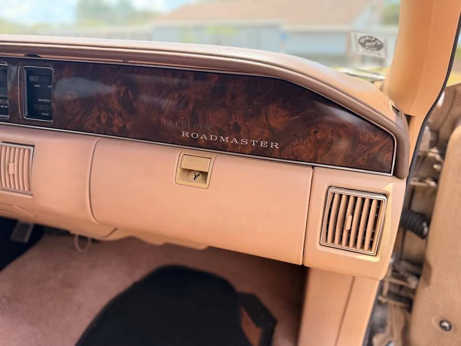 1991 Buick Roadmaster - Image 19 of 27