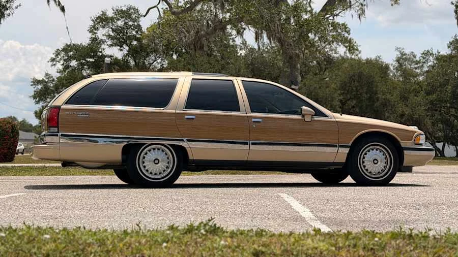 1991 Buick Roadmaster - Image 2 of 27
