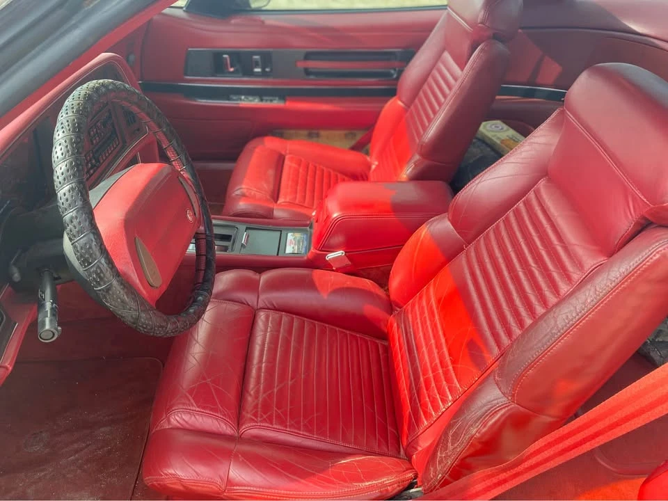 1991 Buick Reatta - Image 7 of 10