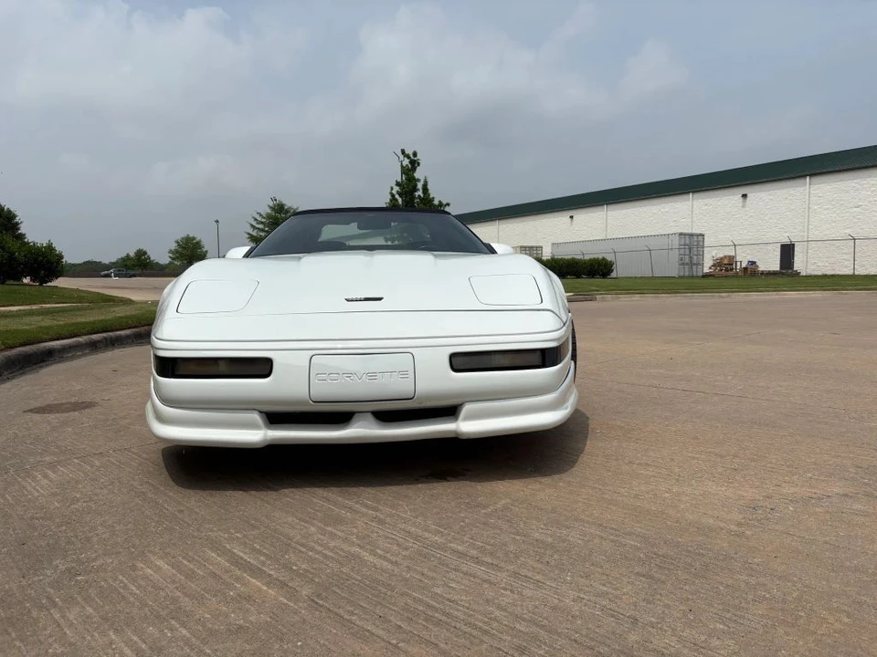 1991 Chevrolet Corvette C4 - Image 3 of 31