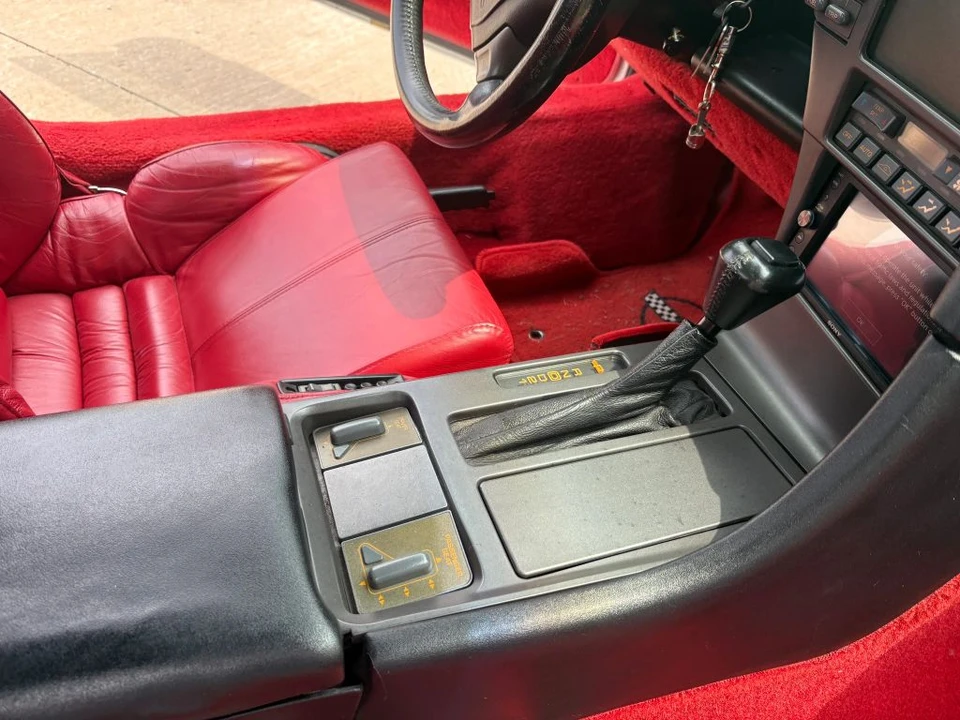 1991 Chevrolet Corvette C4 - Image 18 of 31
