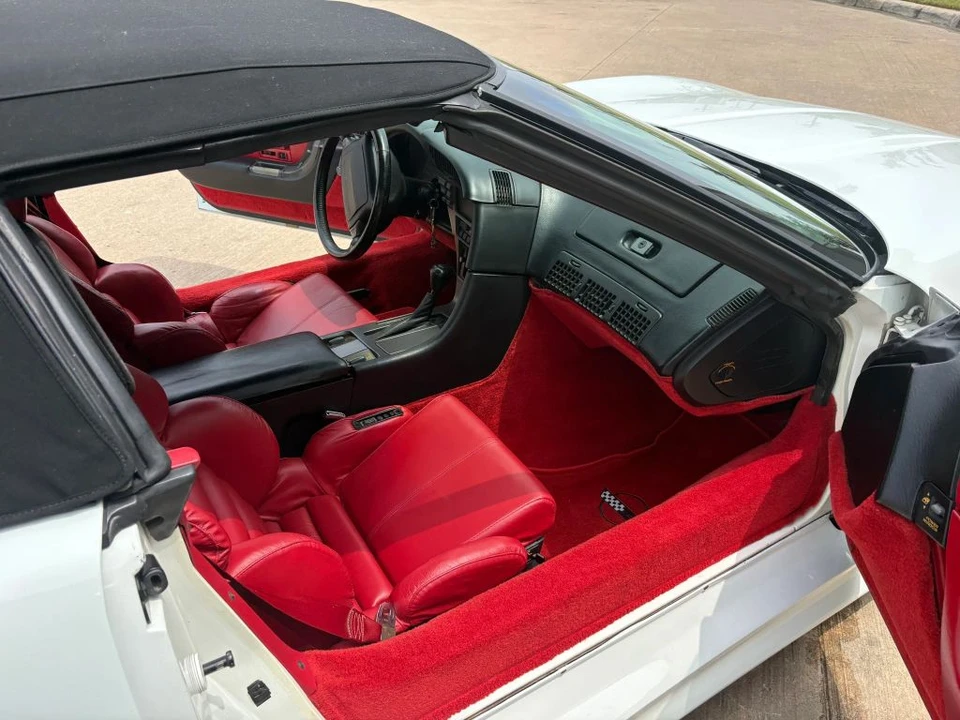 1991 Chevrolet Corvette C4 - Image 14 of 31