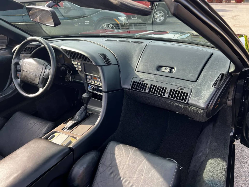 1991 Chevrolet Corvette C4 - Image 11 of 13