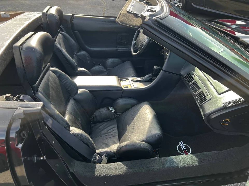1991 Chevrolet Corvette C4 - Image 10 of 13